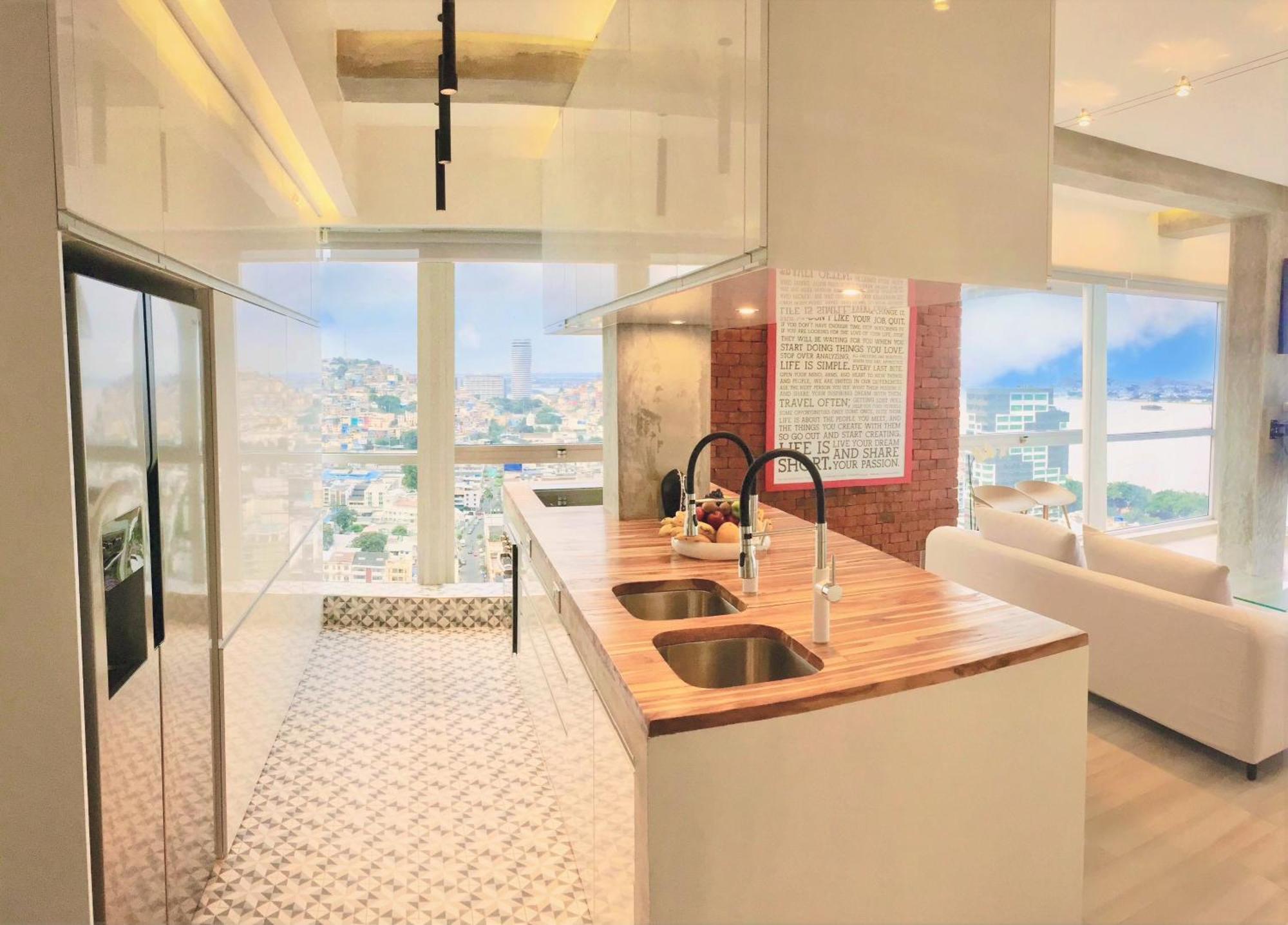 Luxury Apartment Heart Of Guayaquil Eksteriør billede